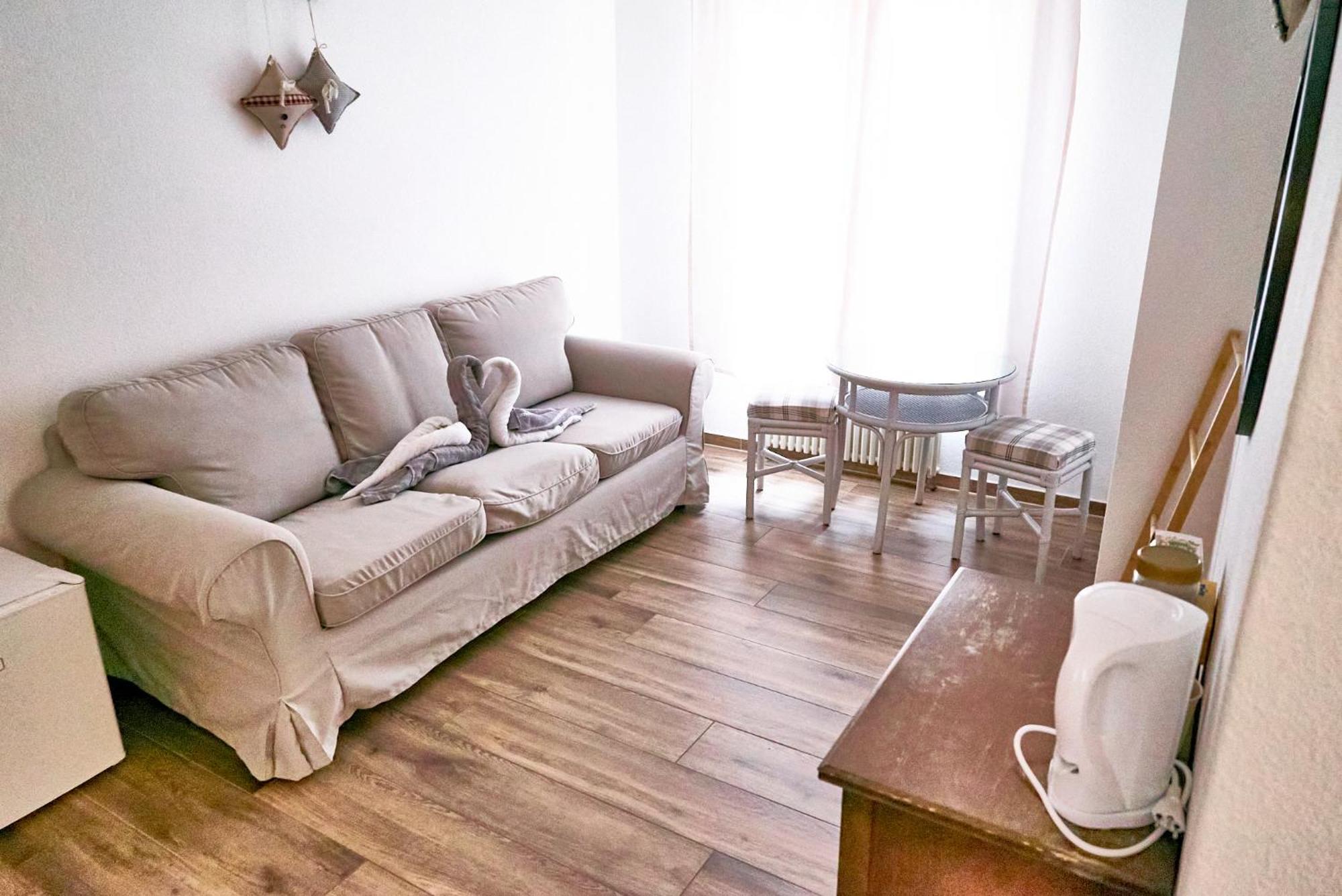 Family Room By Interlaken Parking Därligen Zewnętrze zdjęcie